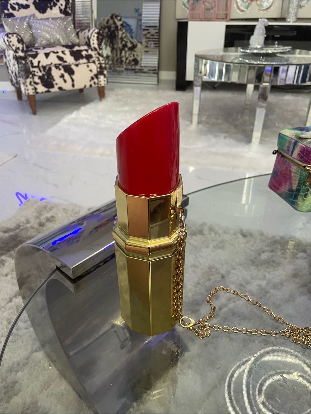 Source Unknown Red and Gold Lipstick Shoulder Bag